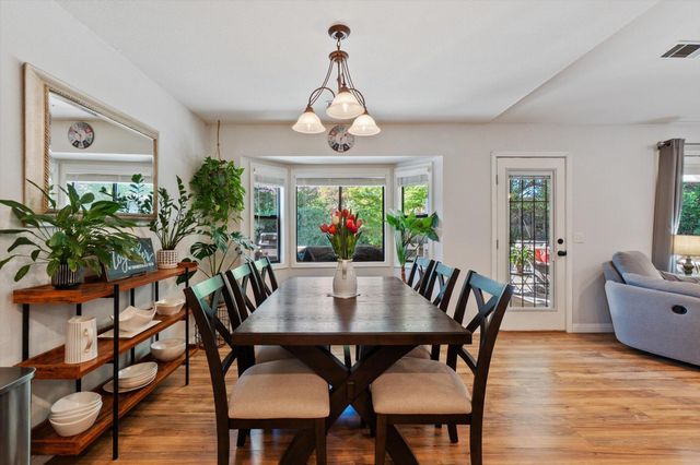 1854 Mary Lake Drive, Redding, CA 96001