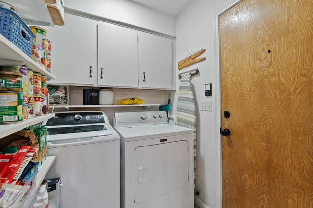 1854 Mary Lake Drive, Redding, CA 96001