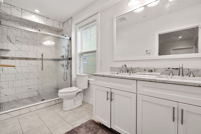 14 Farragut Ave. 1, Somerville, MA 02144