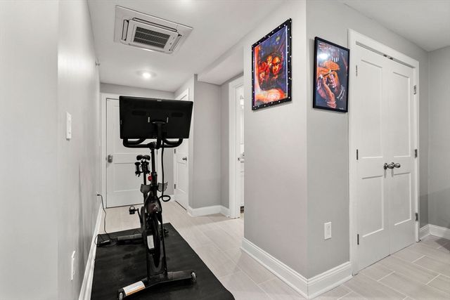 14 Farragut Ave. 1, Somerville, MA 02144