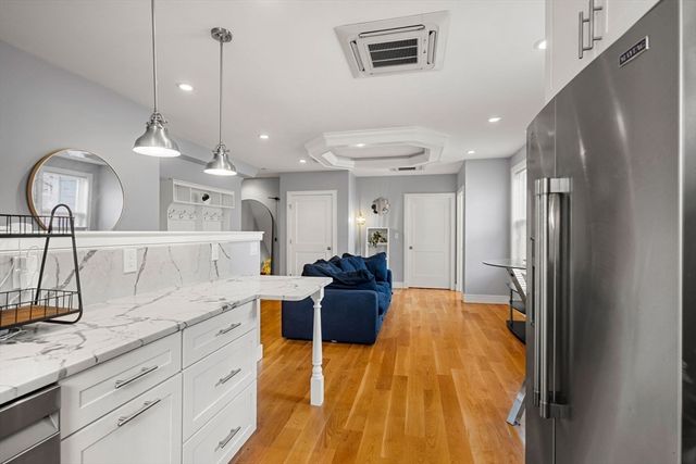 14 Farragut Ave. 1, Somerville, MA 02144