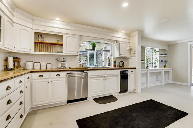 12877 Lost Lake Rd, Grass Valley, CA 95945