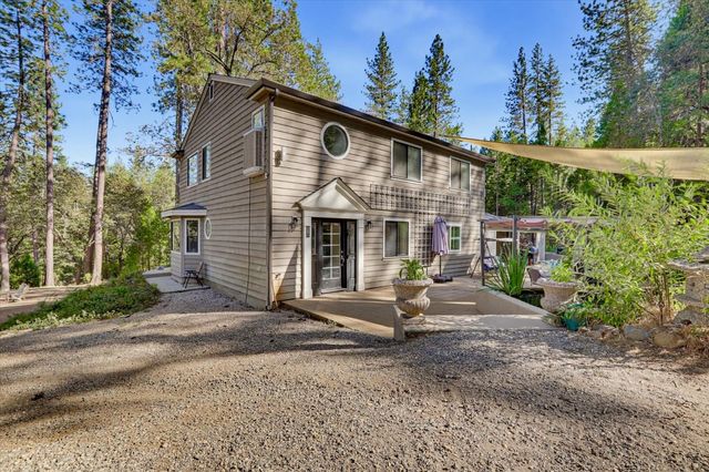 12877 Lost Lake Rd, Grass Valley, CA 95945