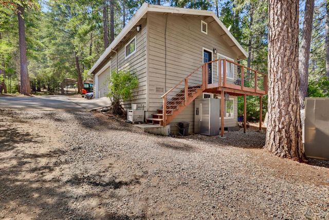 12877 Lost Lake Rd, Grass Valley, CA 95945