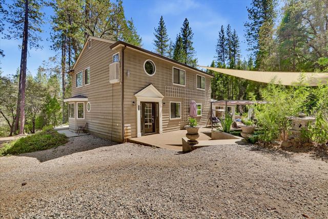 12877 Lost Lake Rd, Grass Valley, CA 95945