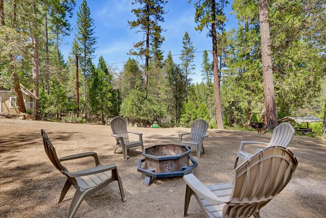 12877 Lost Lake Rd, Grass Valley, CA 95945