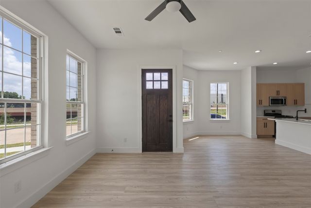 3457 Sanjeev Drive, Irving, TX 75060