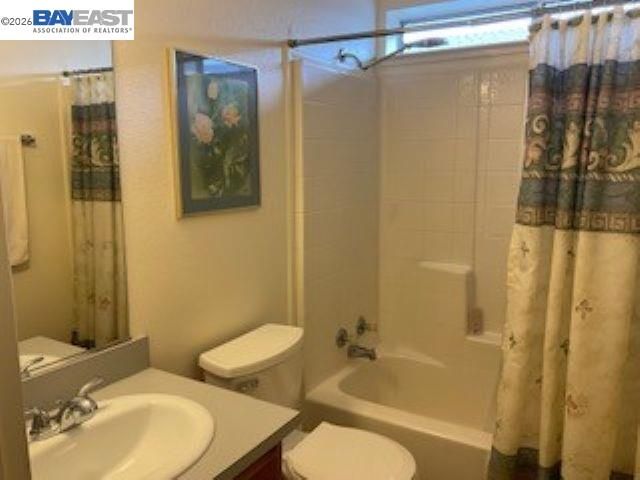 1200 W Winton Ave 204, Hayward, CA 94545