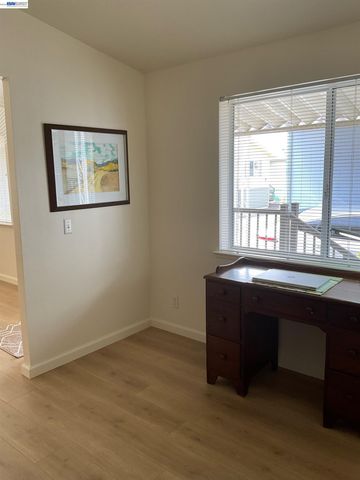 1200 W Winton Ave 204, Hayward, CA 94545