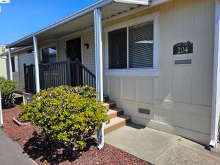 1200 W Winton Ave 204, Hayward, CA 94545