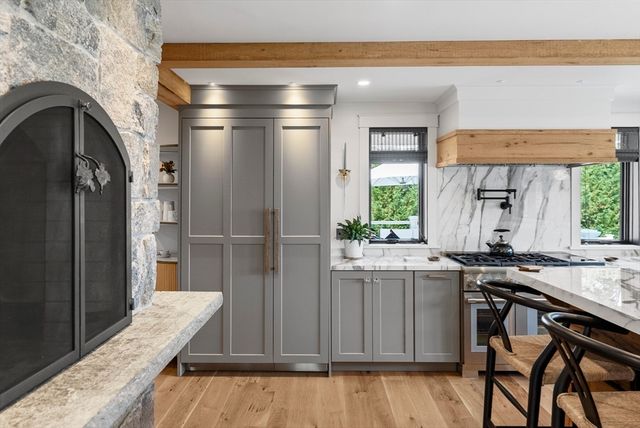 28 Warren Avenue, Plymouth, MA 02360