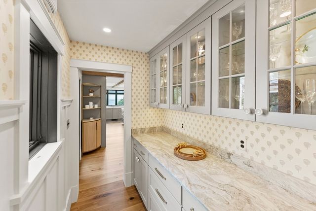 28 Warren Avenue, Plymouth, MA 02360