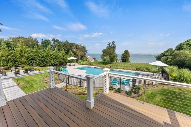28 Warren Avenue, Plymouth, MA 02360