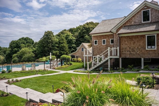 28 Warren Avenue, Plymouth, MA 02360