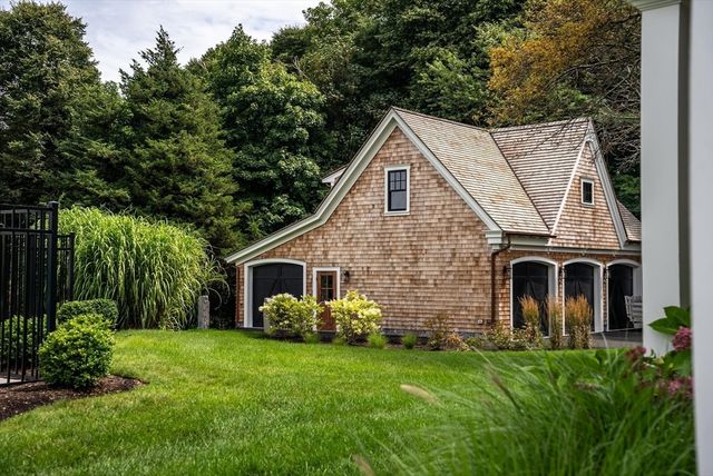 28 Warren Avenue, Plymouth, MA 02360