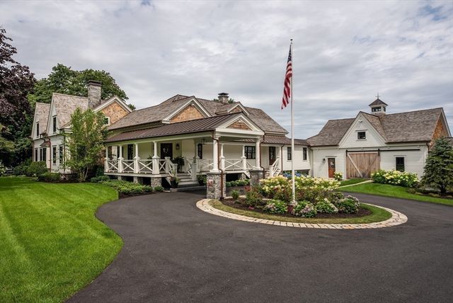 28 Warren Avenue, Plymouth, MA 02360