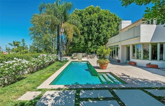 24907 Marbella Court, Calabasas, CA 91302