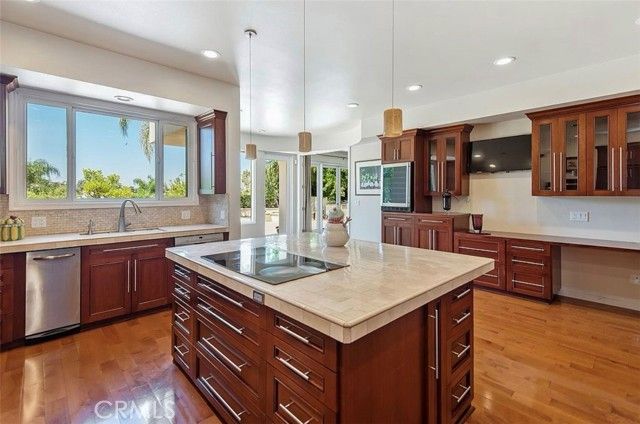 24907 Marbella Court, Calabasas, CA 91302