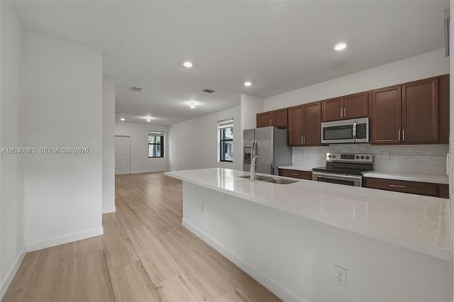 2821 SW 17th Ave, Fort Lauderdale, FL 33315