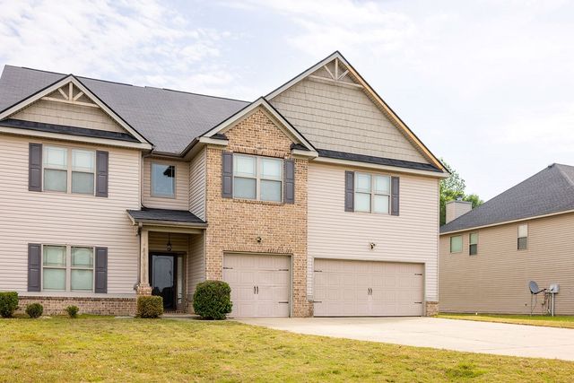 40 Moss Oak Drive, Fort Mitchell, AL 36856