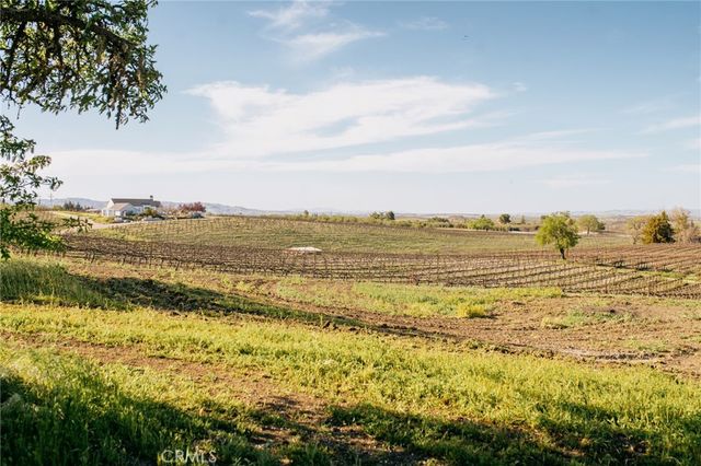 5575 El Pomar, Templeton, CA 93465