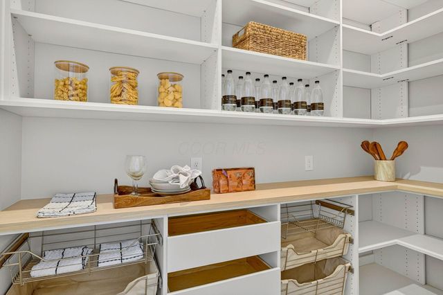 10502 Clare Way, Plain City, OH 43064