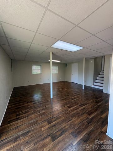 122 Wallace Street, Boonville, NC 27011