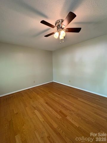 122 Wallace Street, Boonville, NC 27011