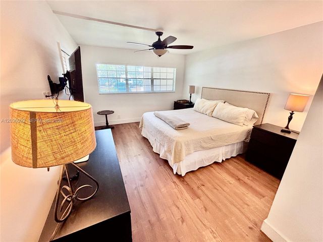 3051 S Palm Aire Dr 102, Pompano Beach, FL 33069