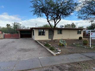 909 S Fordham Drive, Tucson, AZ 85710