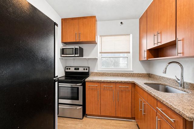 1170 71ST Street, Miami Beach, FL 33141