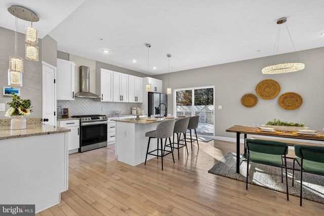 511 PATUXENT AVE, Rosedale, MD 21237