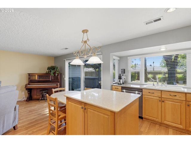1204 Se 132ND Ave, Vancouver, WA 98683