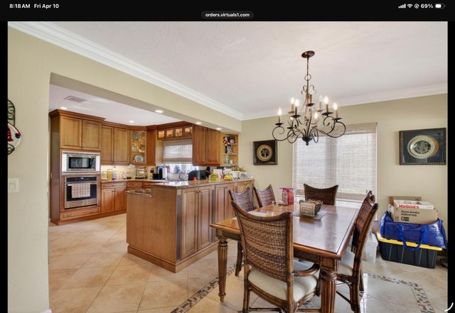 2 Holly Drive, Boynton Beach, FL 33436