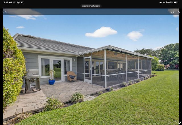 2 Holly Drive, Boynton Beach, FL 33436