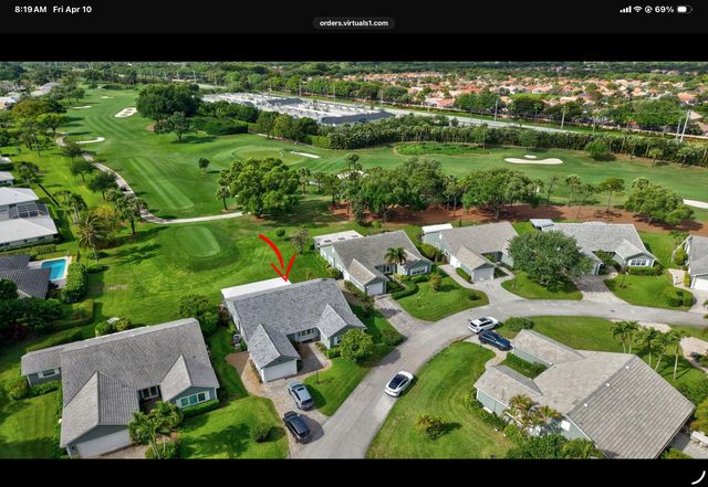 2 Holly Drive, Boynton Beach, FL 33436