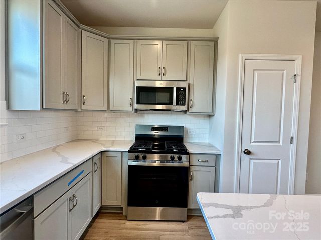 242 Ferebee Place BRX0073, Charlotte, NC 28213