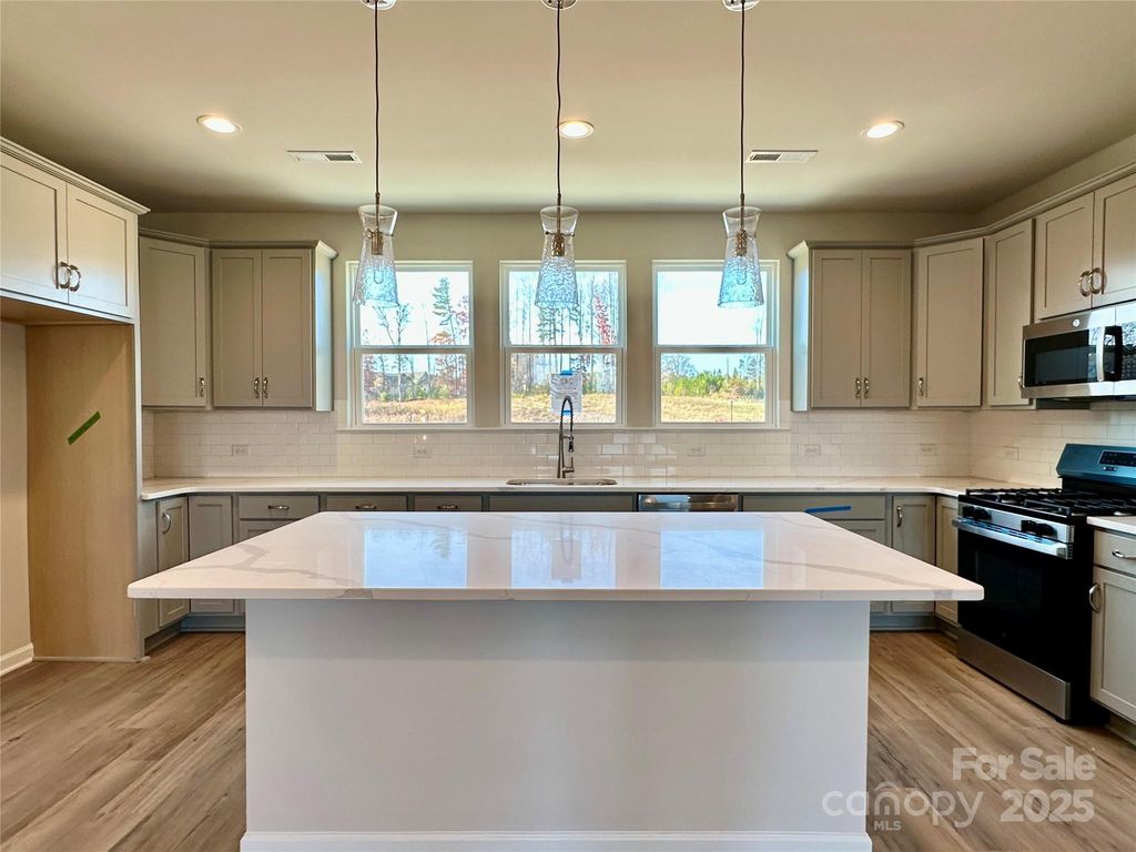 242 Ferebee Place BRX0073, Charlotte, NC 28213