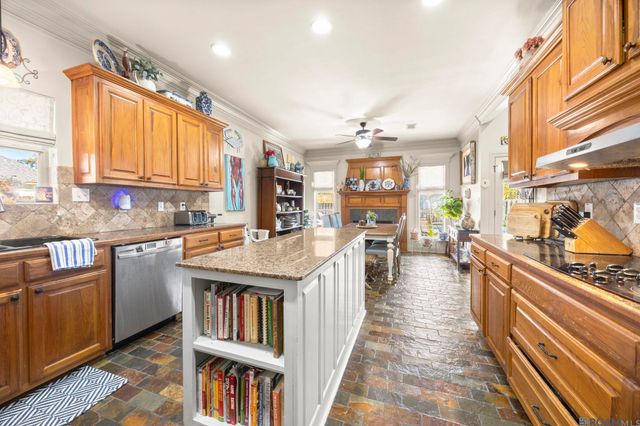 8510 Ormand Dr, Zachary, LA 70791