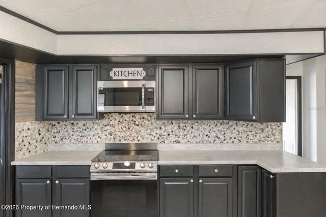 9027 BONNET WAY, Weeki Wachee, FL 34613