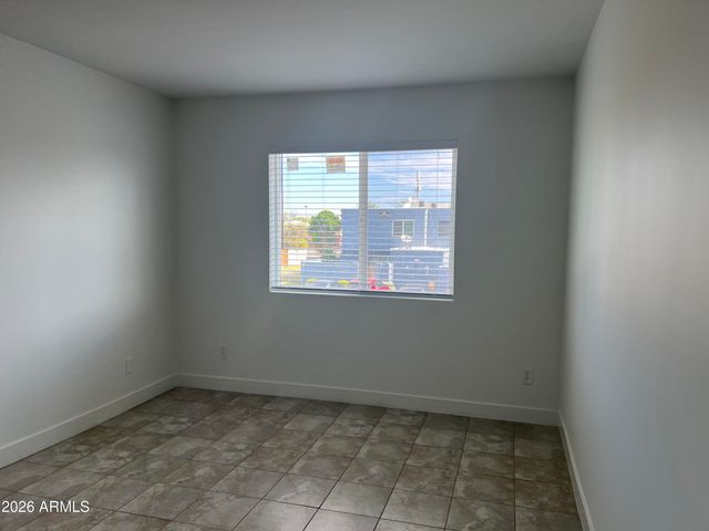 5403 W SHEENA Drive, Glendale, AZ 85306