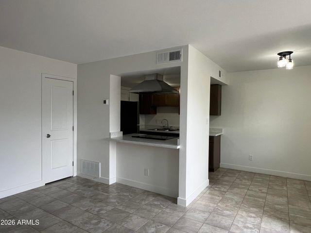 5403 W SHEENA Drive, Glendale, AZ 85306