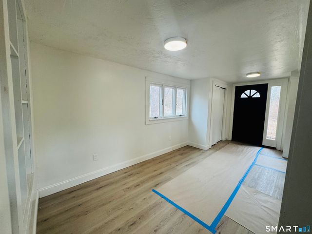 1200 Route 171, Woodstock, CT 06281