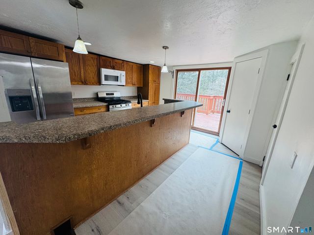 1200 Route 171, Woodstock, CT 06281