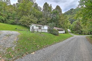 553 North Mill Hollow Road, Castlewood, VA 24224