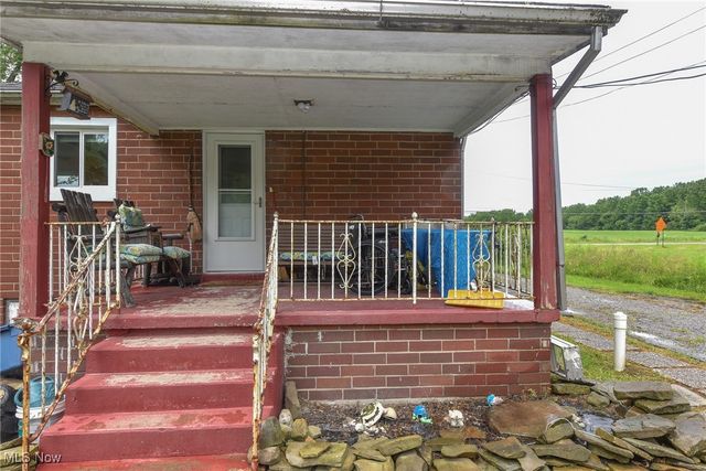 1212 State Route 7 NE, Brookfield, OH 44403