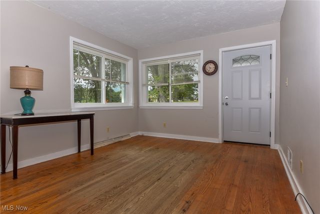 1212 State Route 7 NE, Brookfield, OH 44403