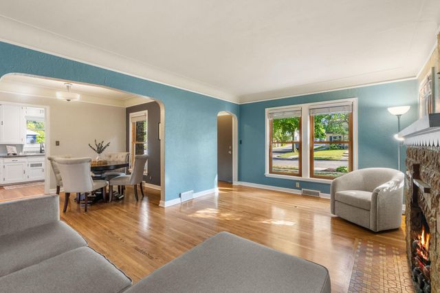 1161 Van Buren Avenue, Saint Paul, MN 55104