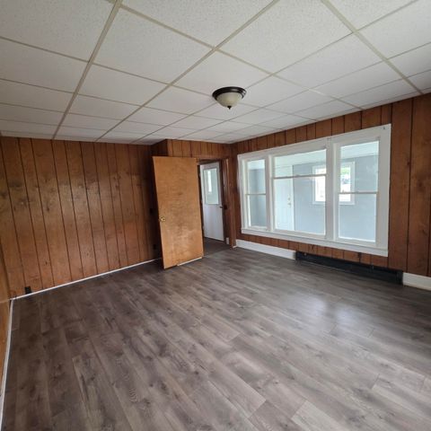 210 E Church Street, Hart, MI 49420