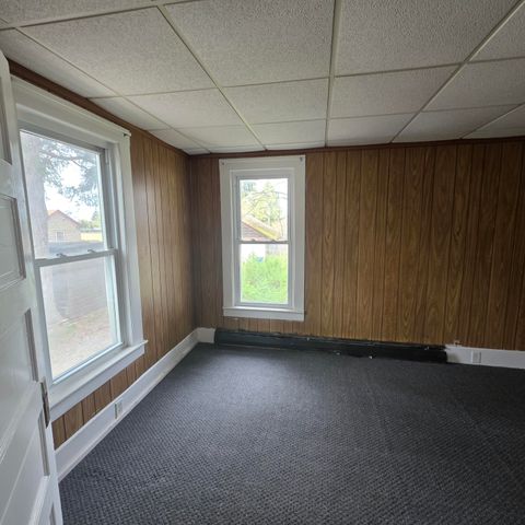210 E Church Street, Hart, MI 49420